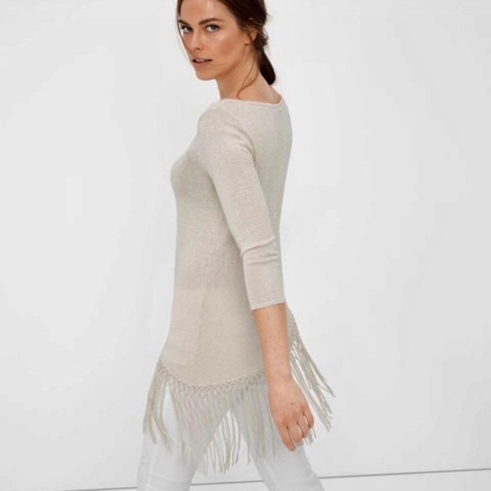 ** FRINGE ** White House Black Market Shimmer Fringe-Hem Top